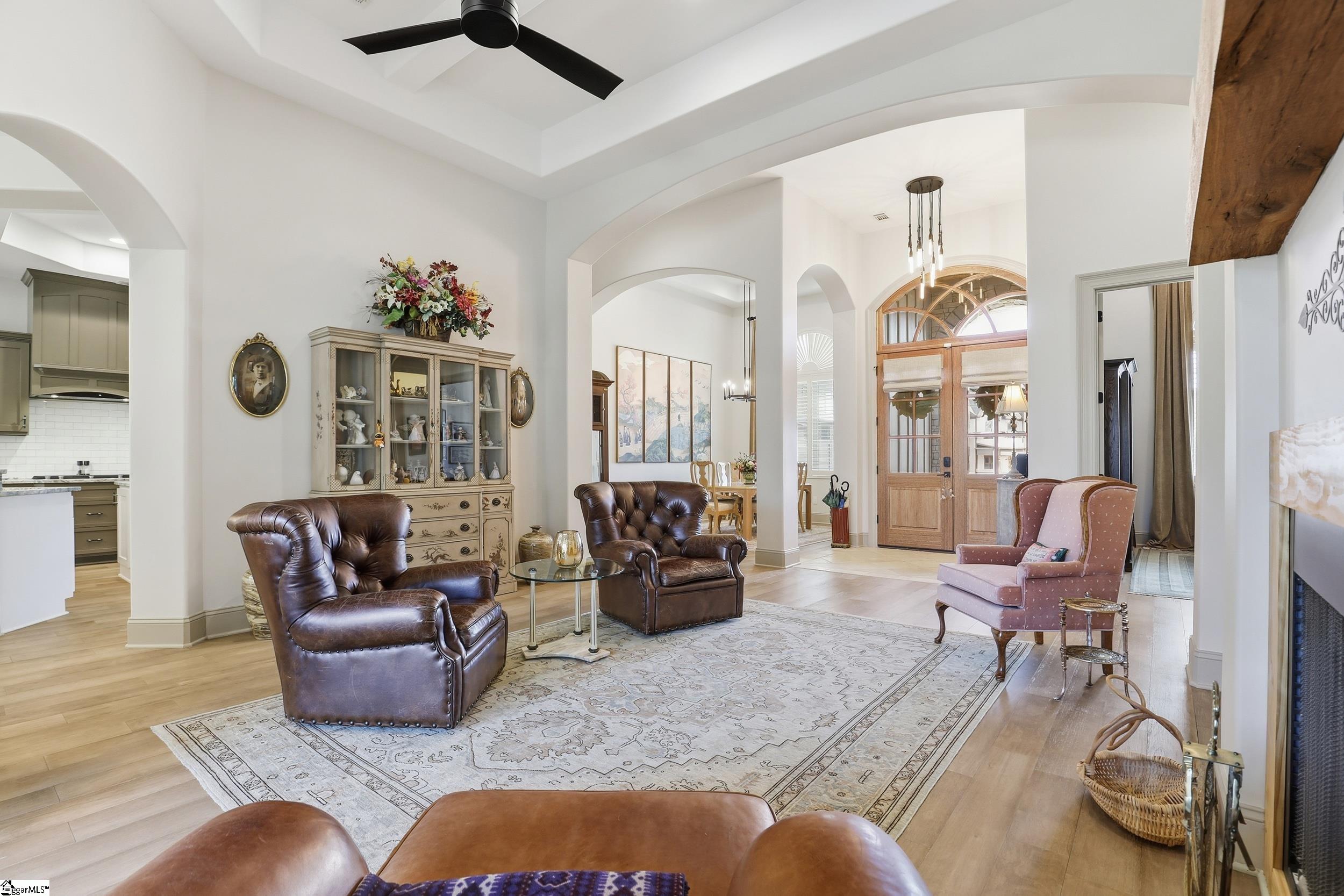 909 Pelham Road Greenville, SC 29615 - Photo 5 of 45