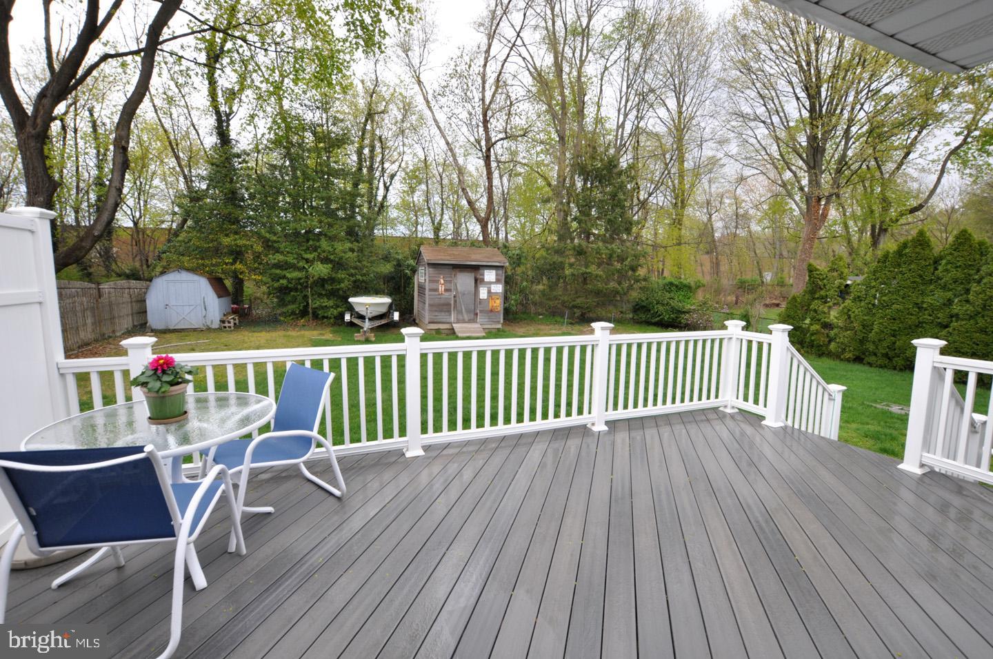 511 Devon Road Moorestown, NJ 08057 - Photo 3 of 19 12 x 19 Trex Decking overlooking rear yard