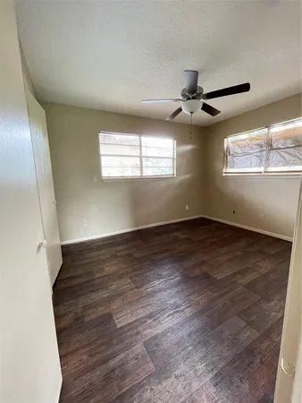 $1,550 | 317 Evans Street, Angleton, TX 77515