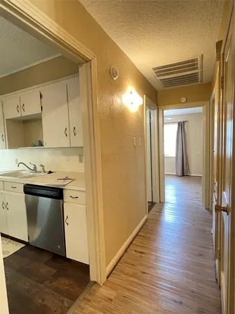 $1,550 | 317 Evans Street, Angleton, TX 77515