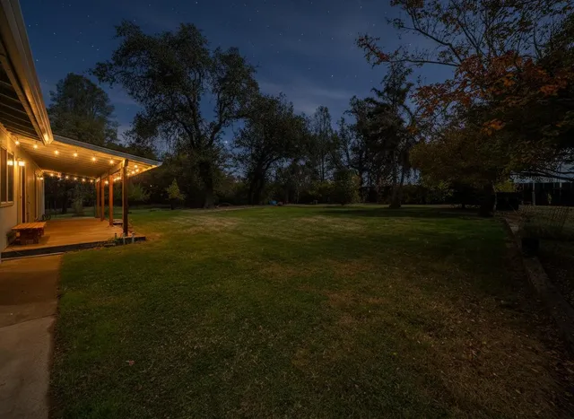 $395,000 | 11865 Comstock Lane, Redding, CA 96003