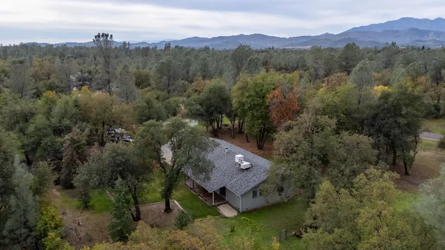 $395,000 | 11865 Comstock Lane, Redding, CA 96003