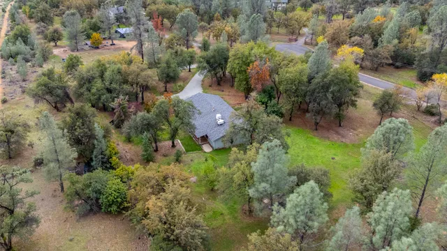 $395,000 | 11865 Comstock Lane, Redding, CA 96003
