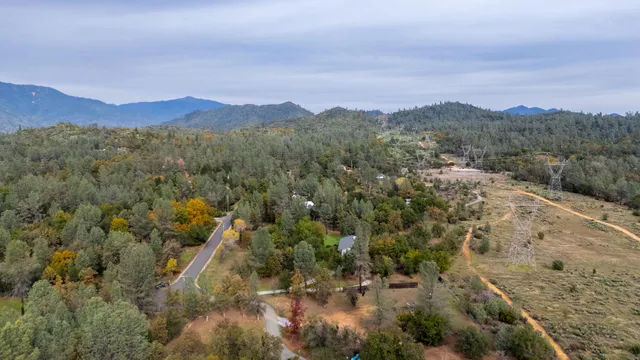 $395,000 | 11865 Comstock Lane, Redding, CA 96003
