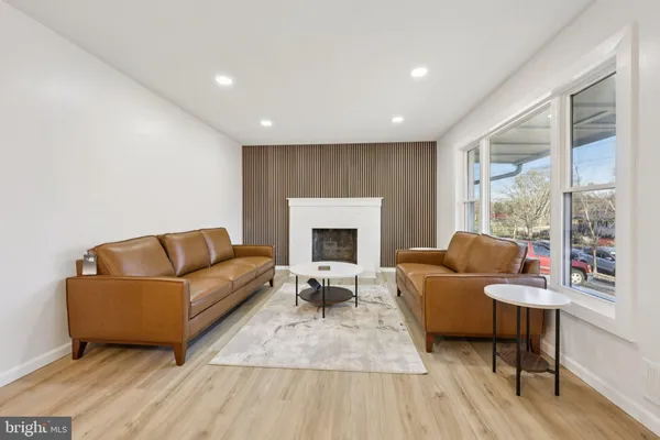 $499,900 | 1409 Fenwood Avenue, Oxon Hill, MD 20745