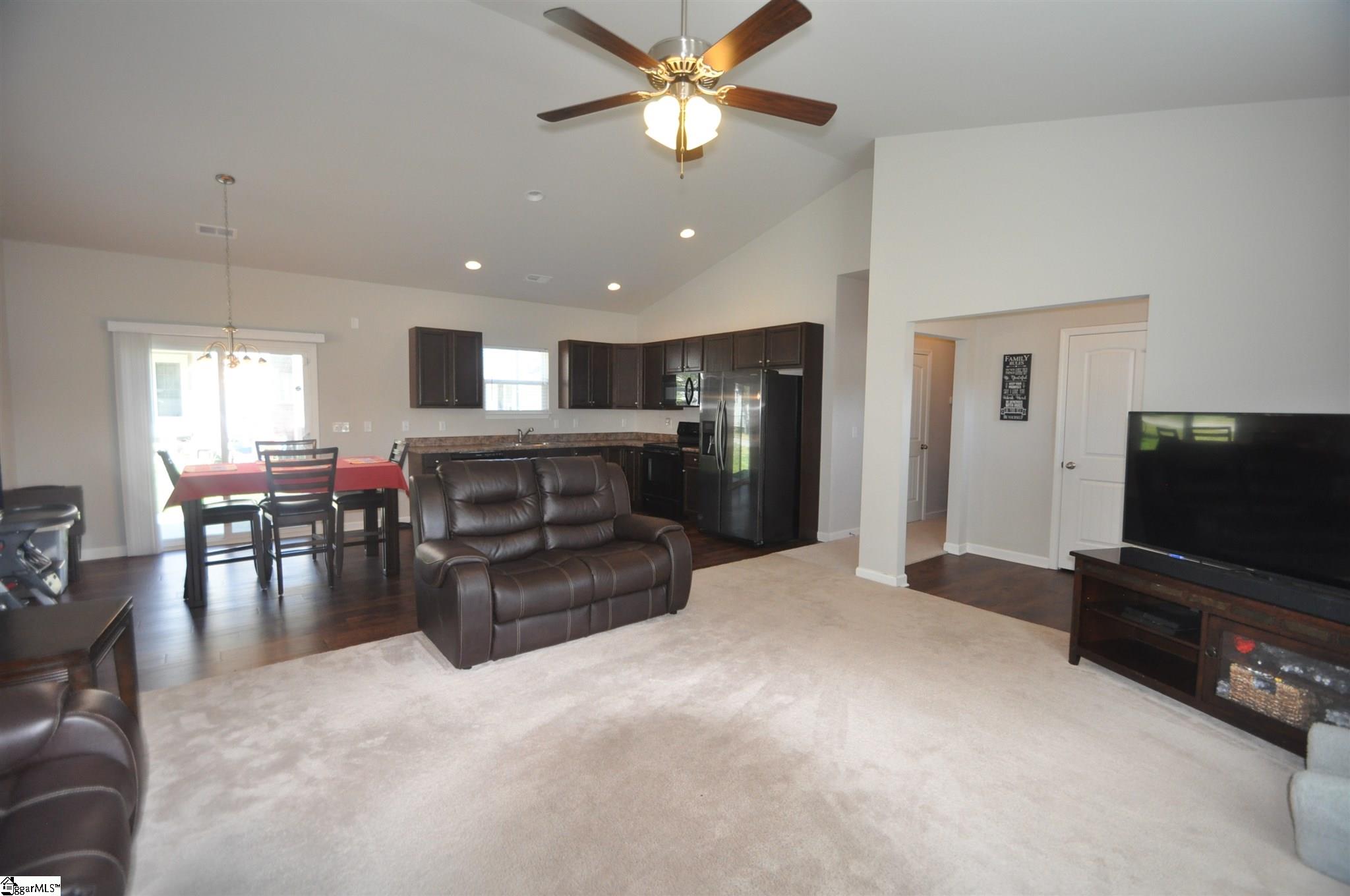 8 7th Street Greer, SC 29651 - Photo 5 of 16