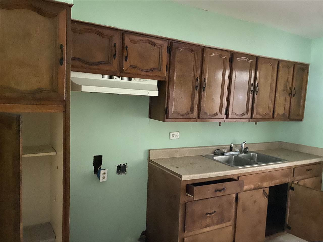 2031 Dr Martin Luther Kin Drive Jackson, MS 39203 - Photo 7 of 14 Photo 7