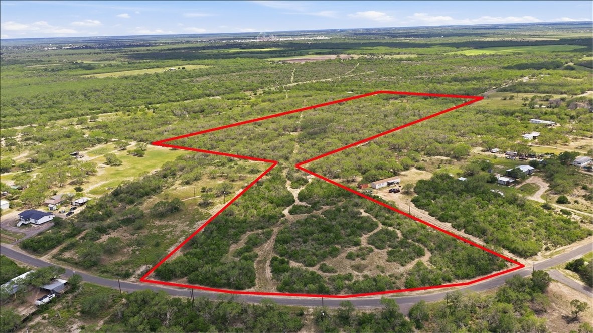 140 Choke Canyon Estates Drive Three Rivers, TX 78071 - Photo 15 of 17