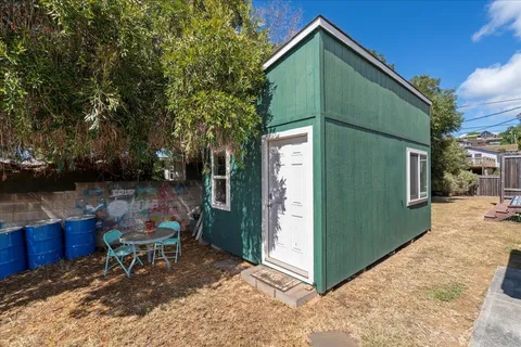 $1,695,000 | 190 Aliiolani Street, Pukalani, HI 96768