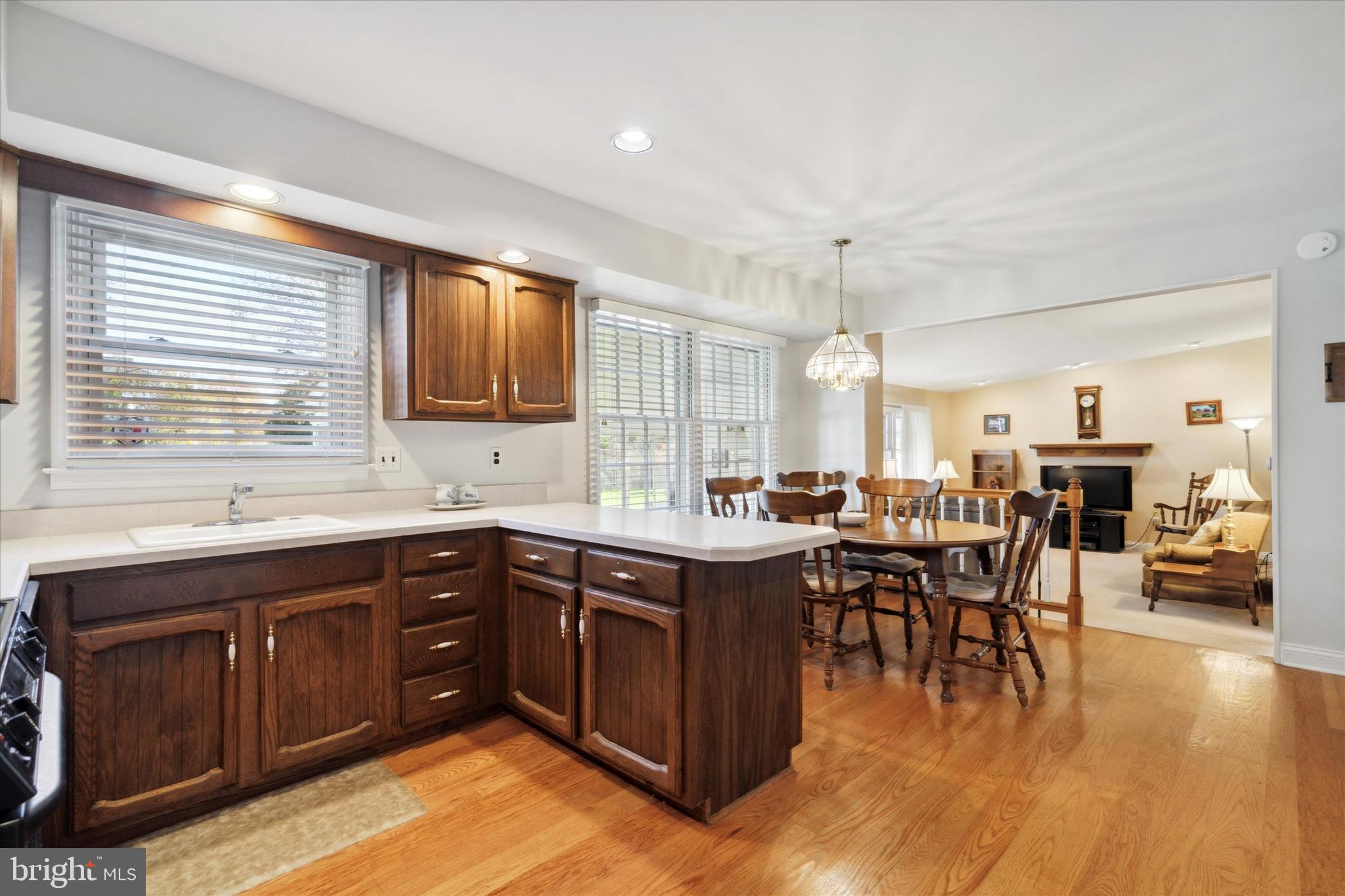 34 Iroquois Road Richboro, PA 18954 - Photo 8 of 39