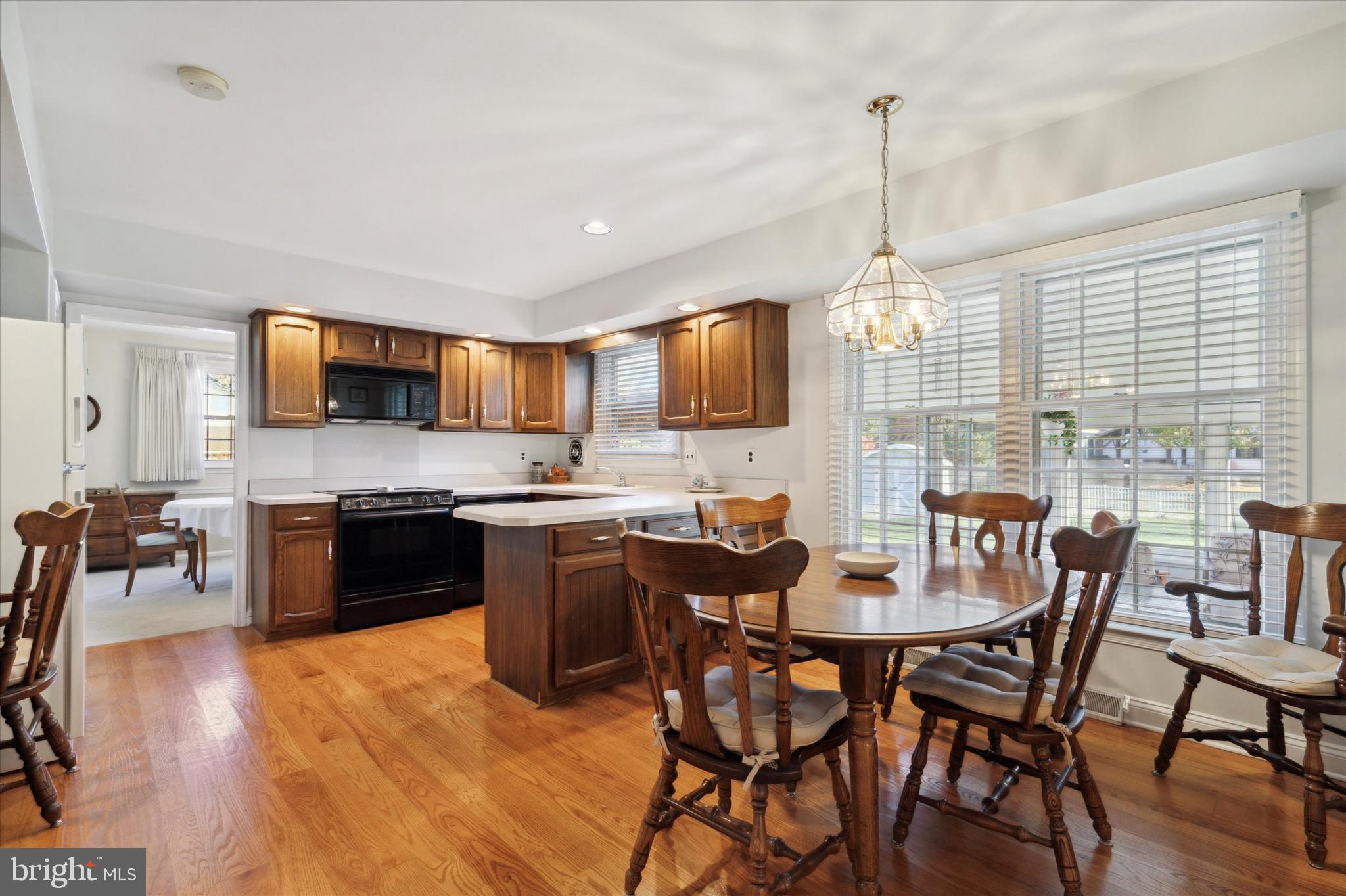 34 Iroquois Road Richboro, PA 18954 - Photo 10 of 39