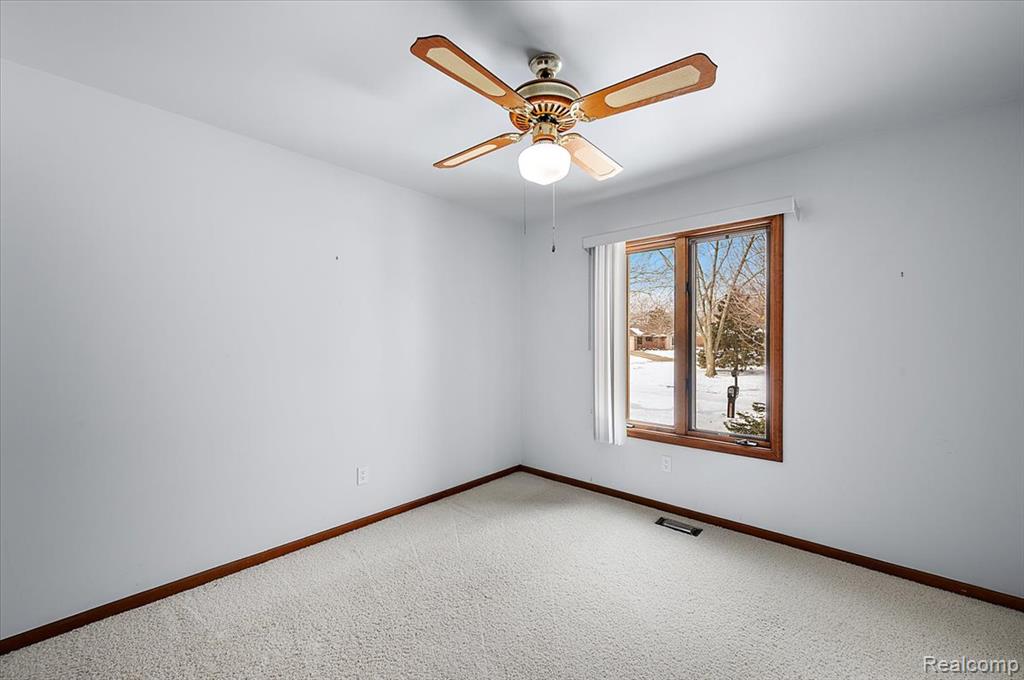 2251 Highsplint Drive Rochester Hills, MI 48307 - Photo 35 of 68