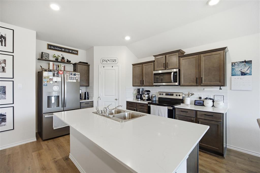 304 Red Strm Way Caddo Mills, TX 75135 - Photo 4 of 18