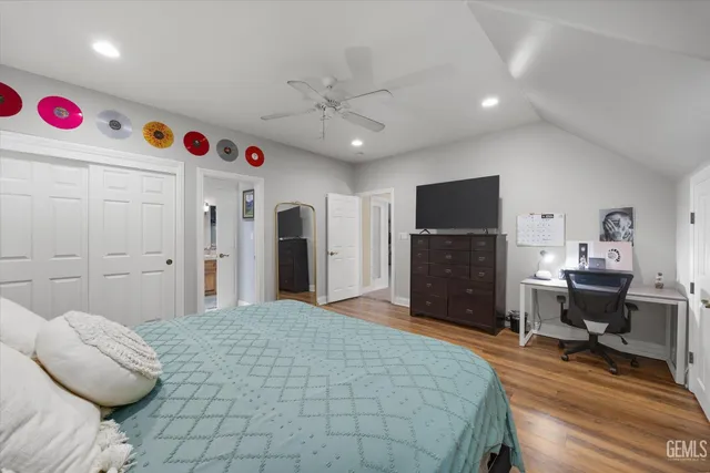a living room with lots of furniture and window