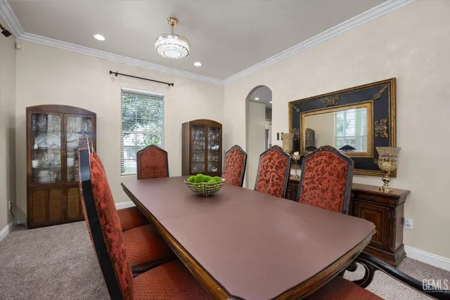 a view of a livingroom with furniture and window