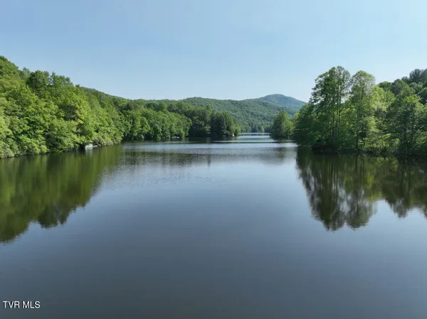$189,000 | 1762 Ripshin Mountain Road, Unit 52, Roan Mountain, TN 37687