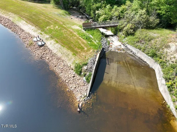 $189,000 | 1762 Ripshin Mountain Road, Unit 52, Roan Mountain, TN 37687