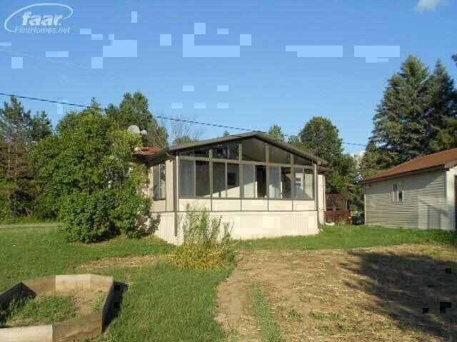 7117 North Seymour Road Flushing, MI 48433 - Photo 2 of 23 21550181-1.JPG