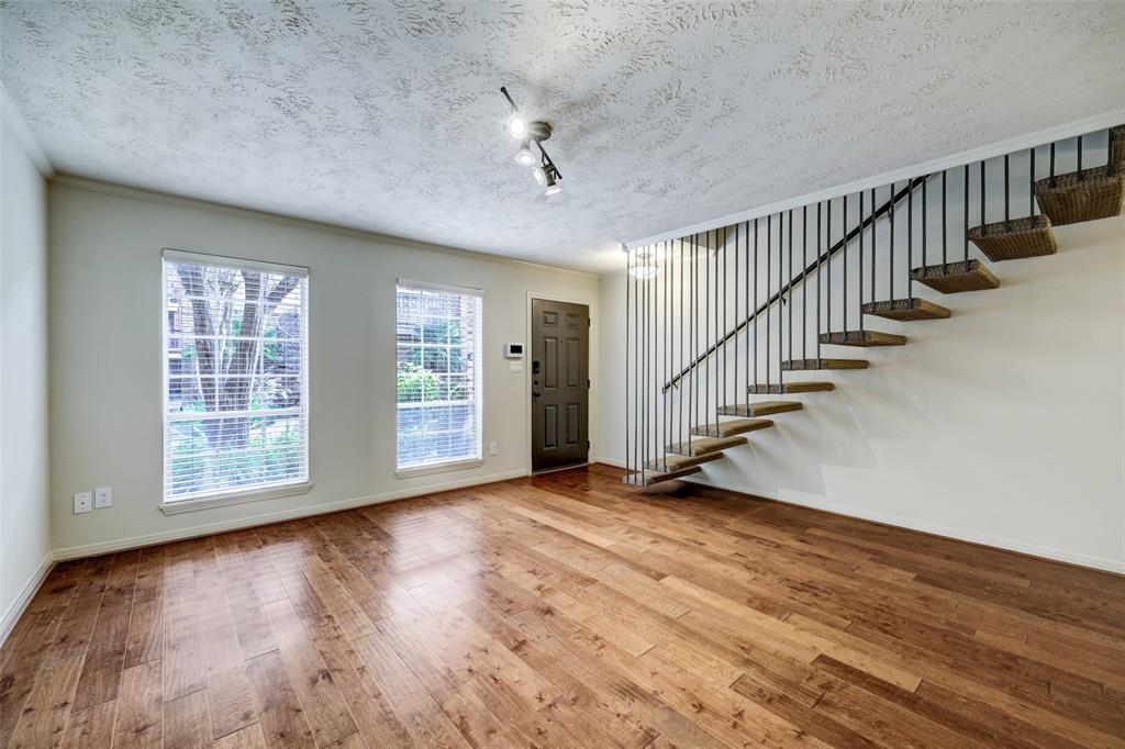 2320 McCue Rd Unit 8  