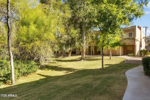 $319,000 | 1425 East Desert Cove Avenue, Unit 33, Phoenix, AZ 85020