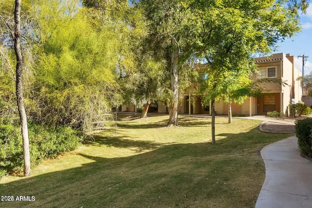 $319,000 | 1425 East Desert Cove Avenue, Unit 33, Phoenix, AZ 85020