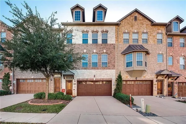 $2,900 | 7852 Liverpool Lane, Irving, TX 75063