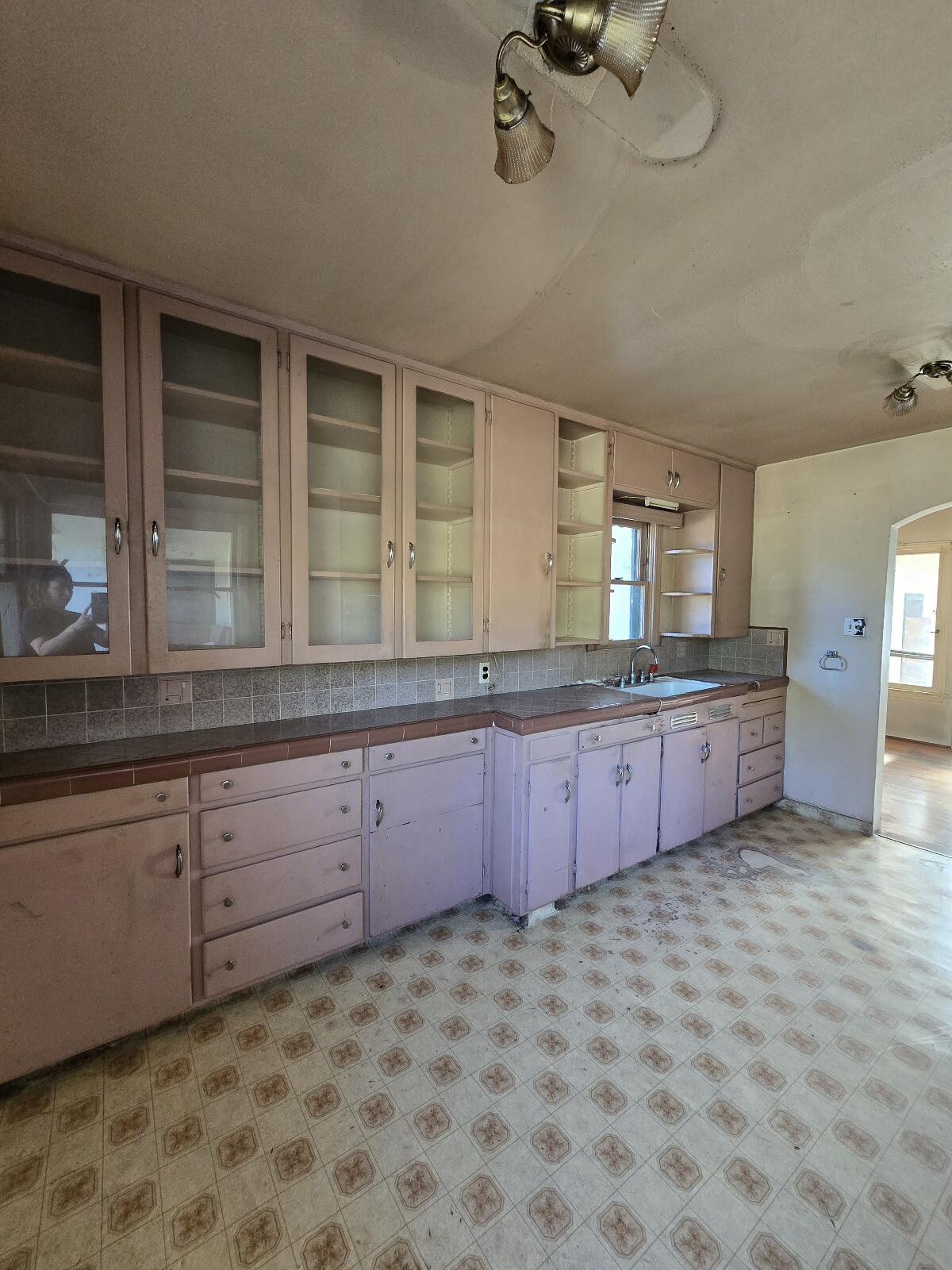 5166 East Bonnyview Road Redding, CA 96001 - Photo 9 of 23 20250812_172631