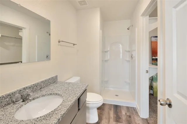 $1,950 | 21155 Gosling Road, Unit 43C, Spring, TX 77388