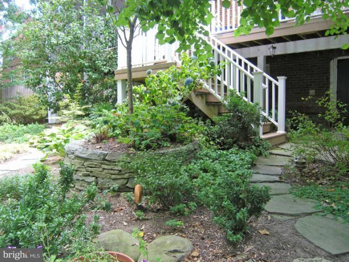 1705 Noyes Lane Silver Spring, MD 20910 - Photo 28 of 30 a view of outdoor space and yard