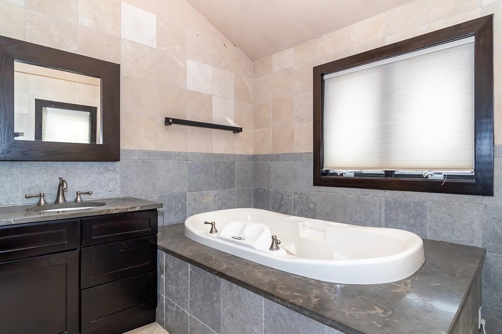 11 Gage Road Wayland, MA 01778 - Photo 13 of 25 Gallery Image 13