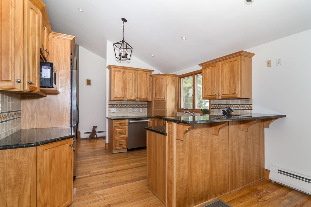 11 Gage Road Wayland, MA 01778 - Photo 7 of 25 Gallery Image 7