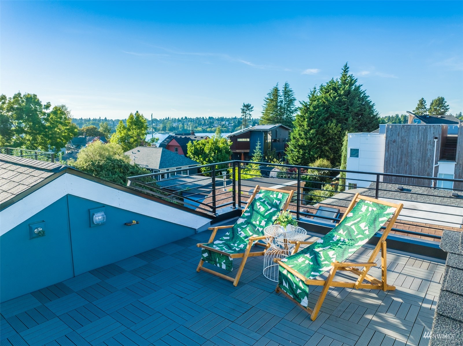 6525 Chapin Place North Seattle, WA 98103 - Photo 23 of 35 a outdoor view with a sitting space