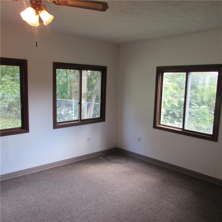 730 Rodney Street Crescent, PA 15046 - Photo 4 of 25 20 x 12 All Season Room New Carpet