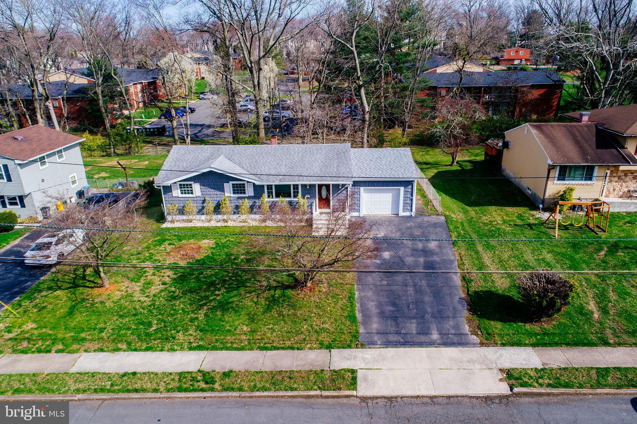 10 Bittersweet Road Trenton, NJ 08638 - Photo 11 of 44 Gallery Image 11