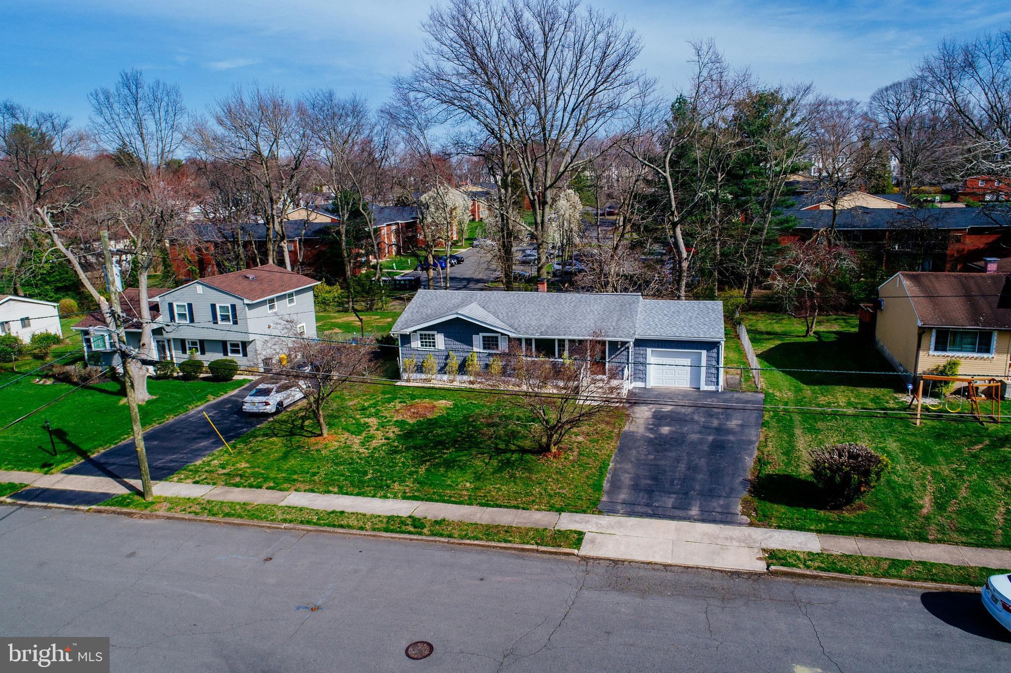 10 Bittersweet Road Trenton, NJ 08638 - Photo 12 of 44 Gallery Image 12