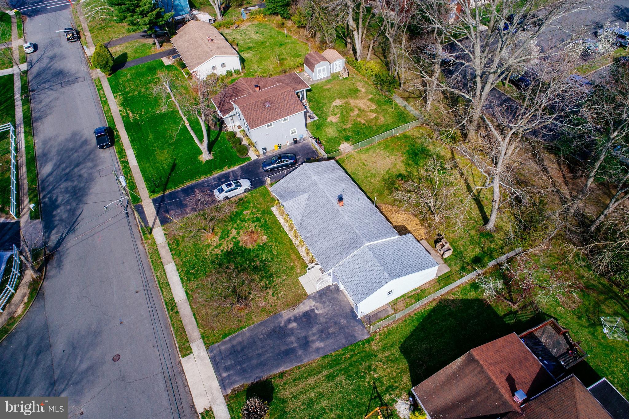 10 Bittersweet Road Trenton, NJ 08638 - Photo 4 of 44 Gallery Image 4