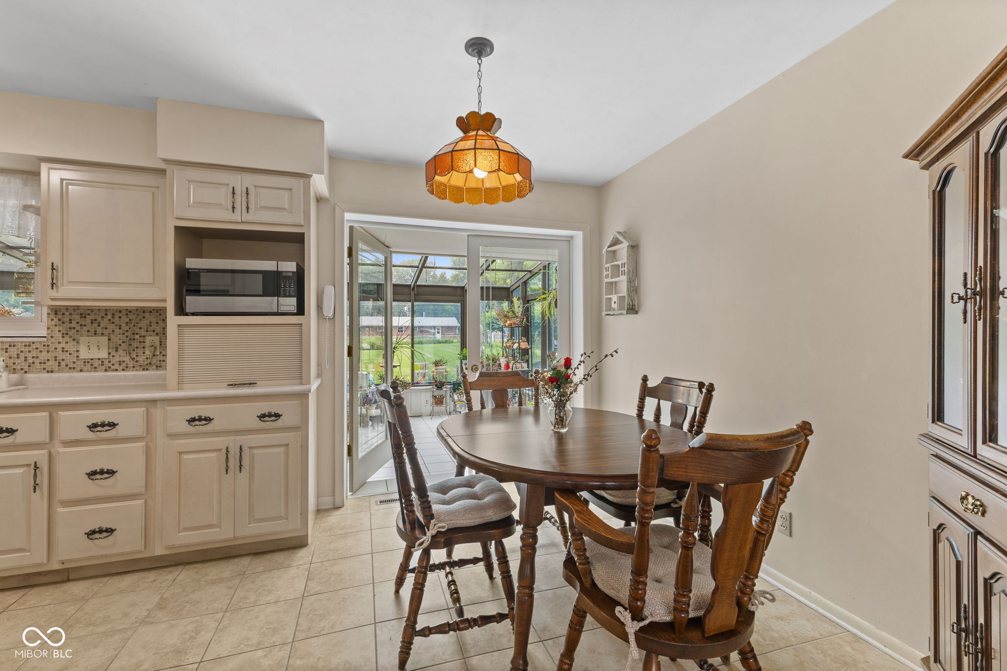 3555 Rahke Road Indianapolis, IN 46217 - Photo 7 of 34 Gallery Image 7