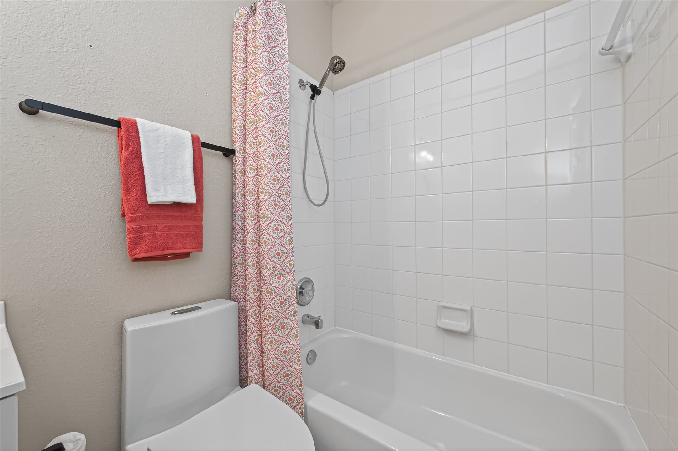 2910 Crescent Bend Road Spring, TX 77388 - Photo 20 of 35 a bathroom with a shower a toilet and a shower