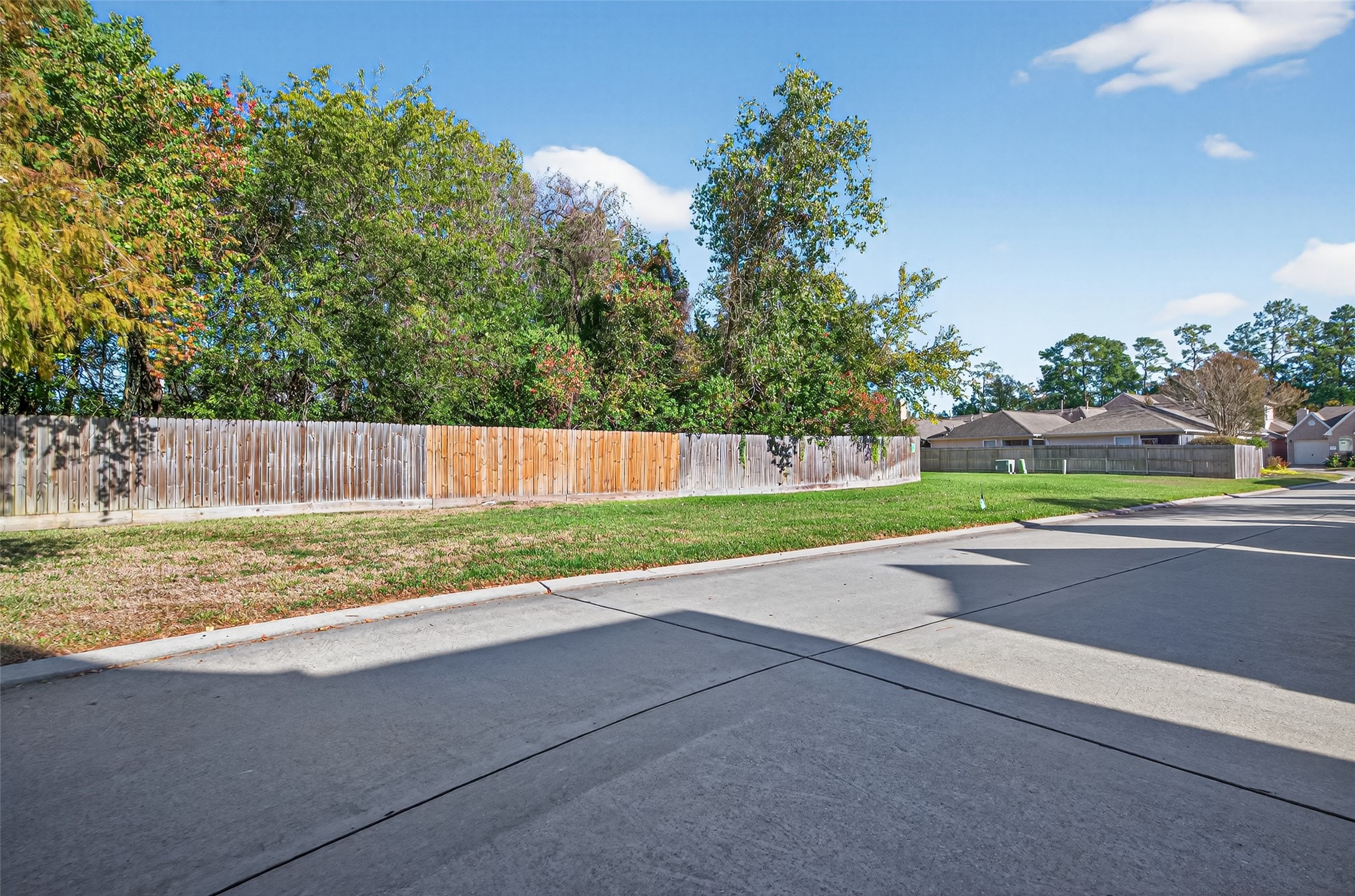 2910 Crescent Bend Road Spring, TX 77388 - Photo 30 of 35 a view of a yard with a large tree