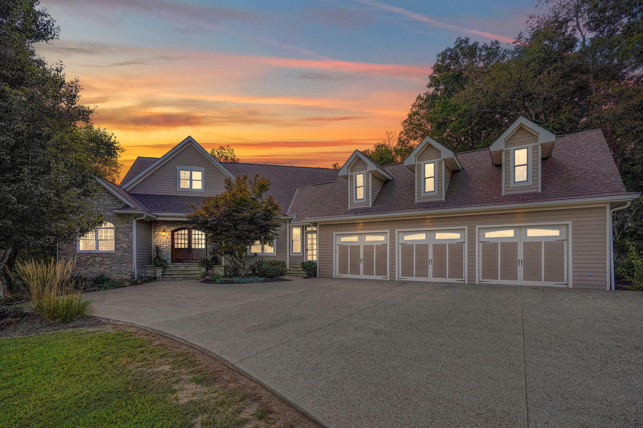 1. 9405 Four Mile Rd Virtual Twilight