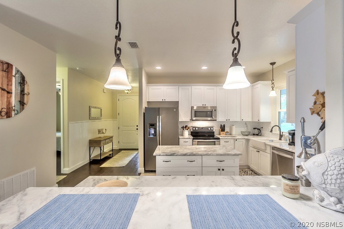 1508 South Riverside Drive Edgewater, FL 32132 - Photo 11 of 43 Gallery Image 11