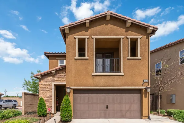 $410,000 | 6038 East Scenic Way, Fresno, CA 93727