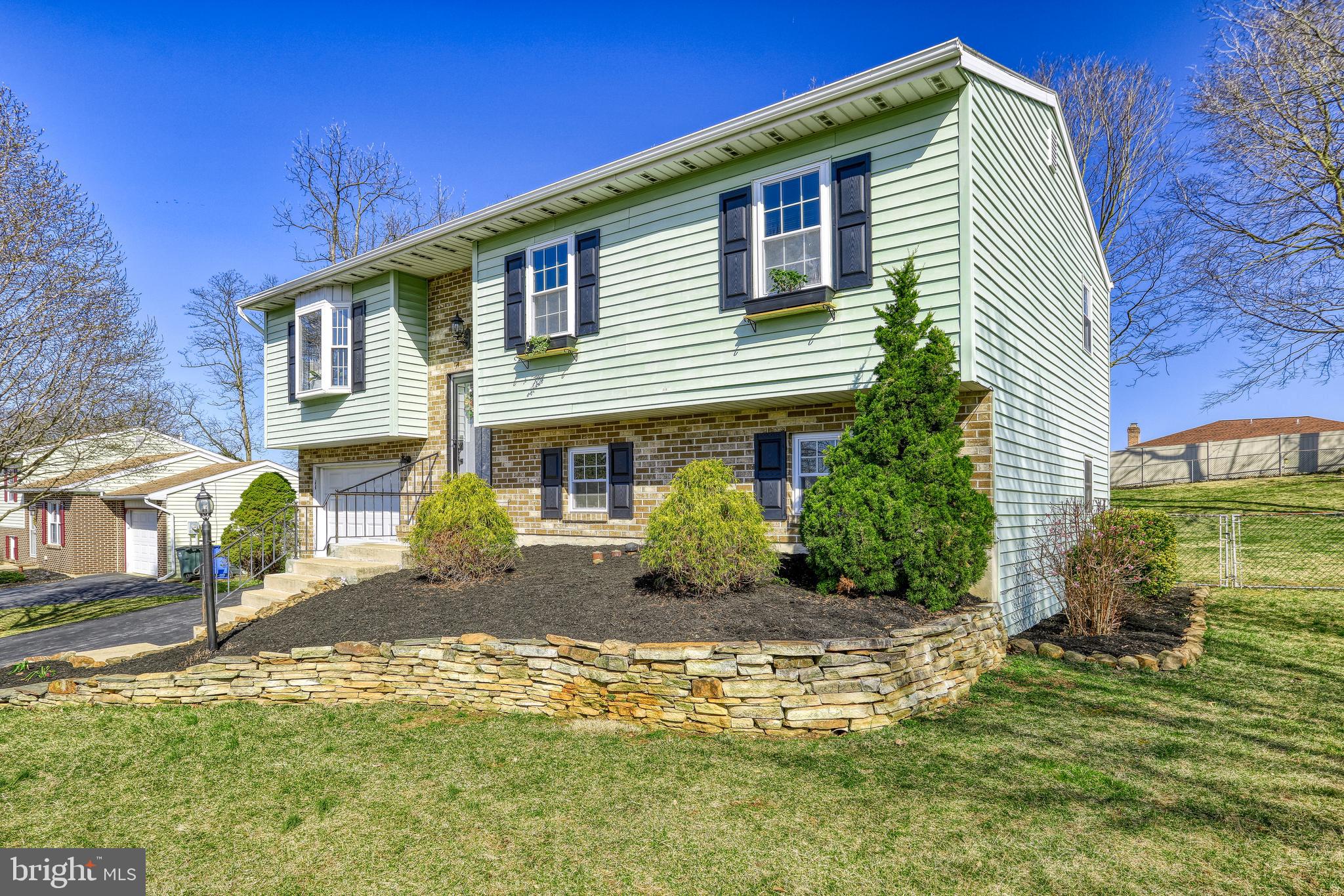 3650 Harrowgate Road York, PA 17402 - Photo 5 of 52 Gallery Image 5