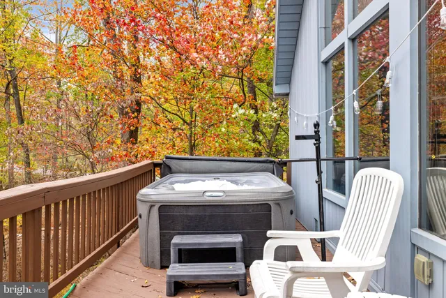 a view of a house with a yard and garage