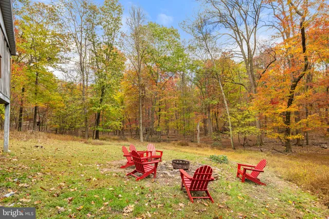 $345,000 | 278 Black Hawk Lane, Hedgesville, WV 25427