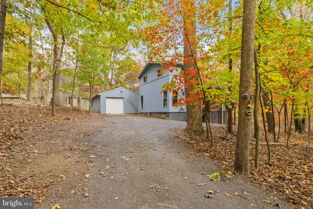 $345,000 | 278 Black Hawk Lane, Hedgesville, WV 25427