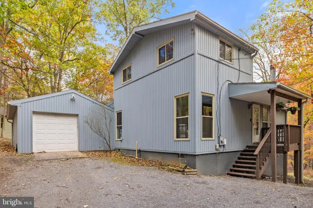 $345,000 | 278 Black Hawk Lane, Hedgesville, WV 25427