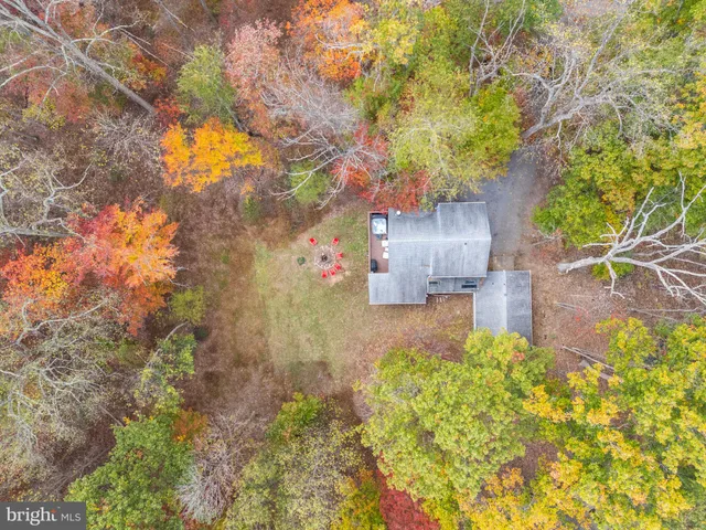 $345,000 | 278 Black Hawk Lane, Hedgesville, WV 25427