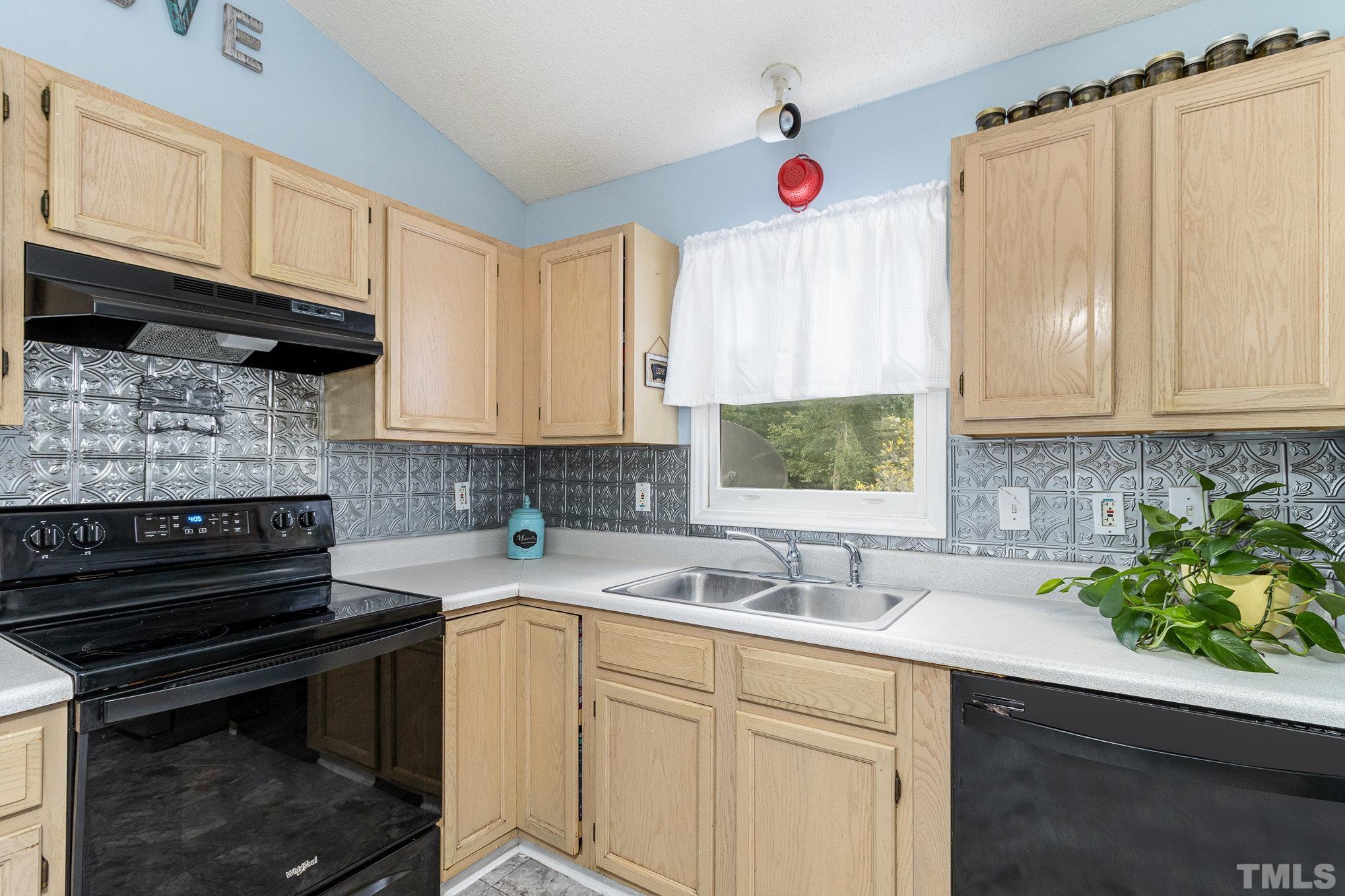 2775 Pilot-Riley Road Zebulon, NC 27597 - Photo 5 of 23