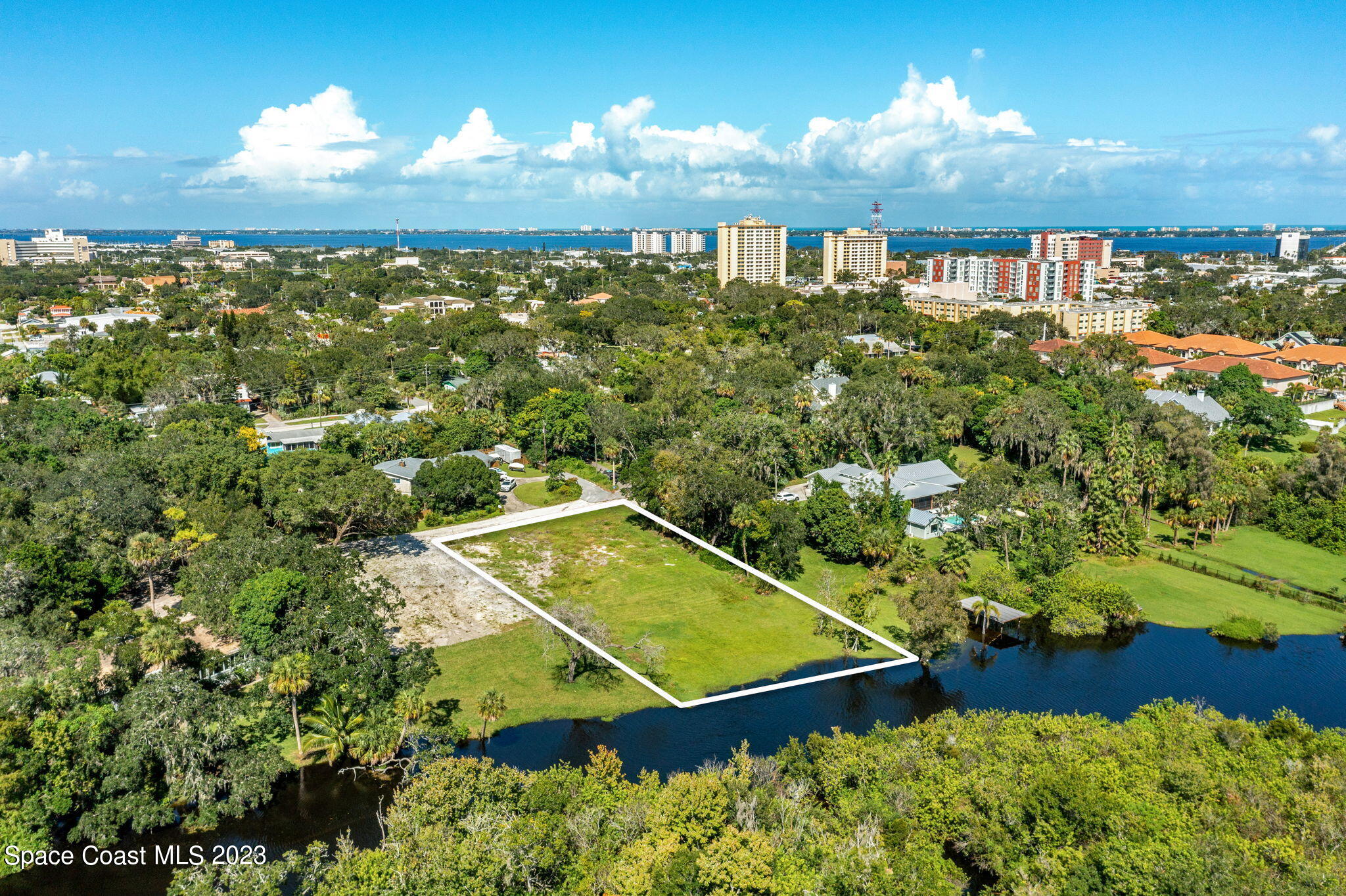 409 Roxy Avenue Melbourne, FL 32901 - Photo 7 of 31 view of a tennis court